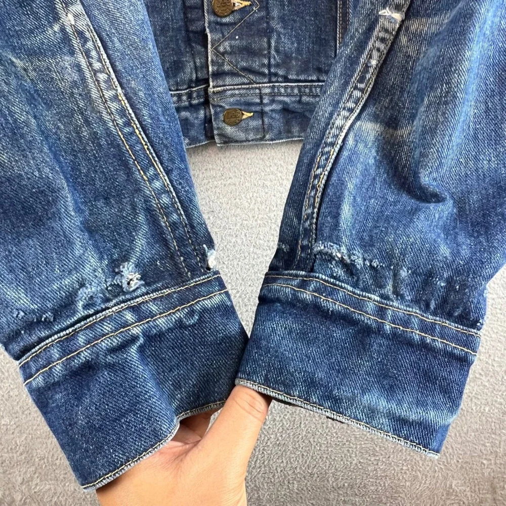 Vintage Lee Riders Denim Jacket Mens 42 Long Made in USA Blue Trucker Distressed